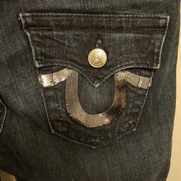Ladies True Religion dark denim stretch. Size 27. Sequin pocket trim. - Picture 2 of 6